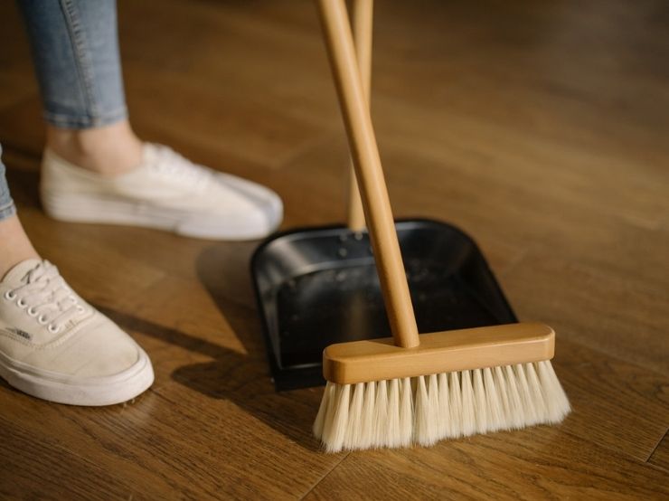 Can You Use Fabuloso On Wood Floors or Not?